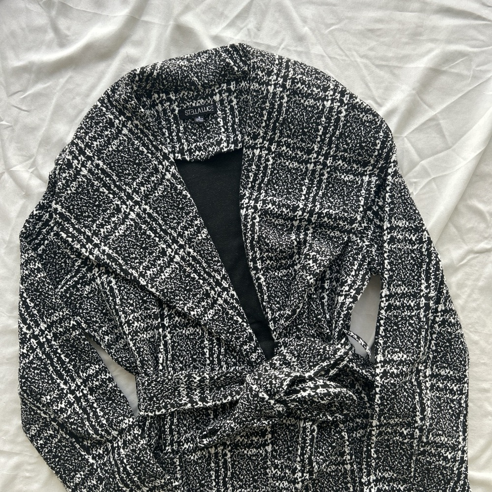 Chic Black and White Plaid Coat - Picture 2 of 4